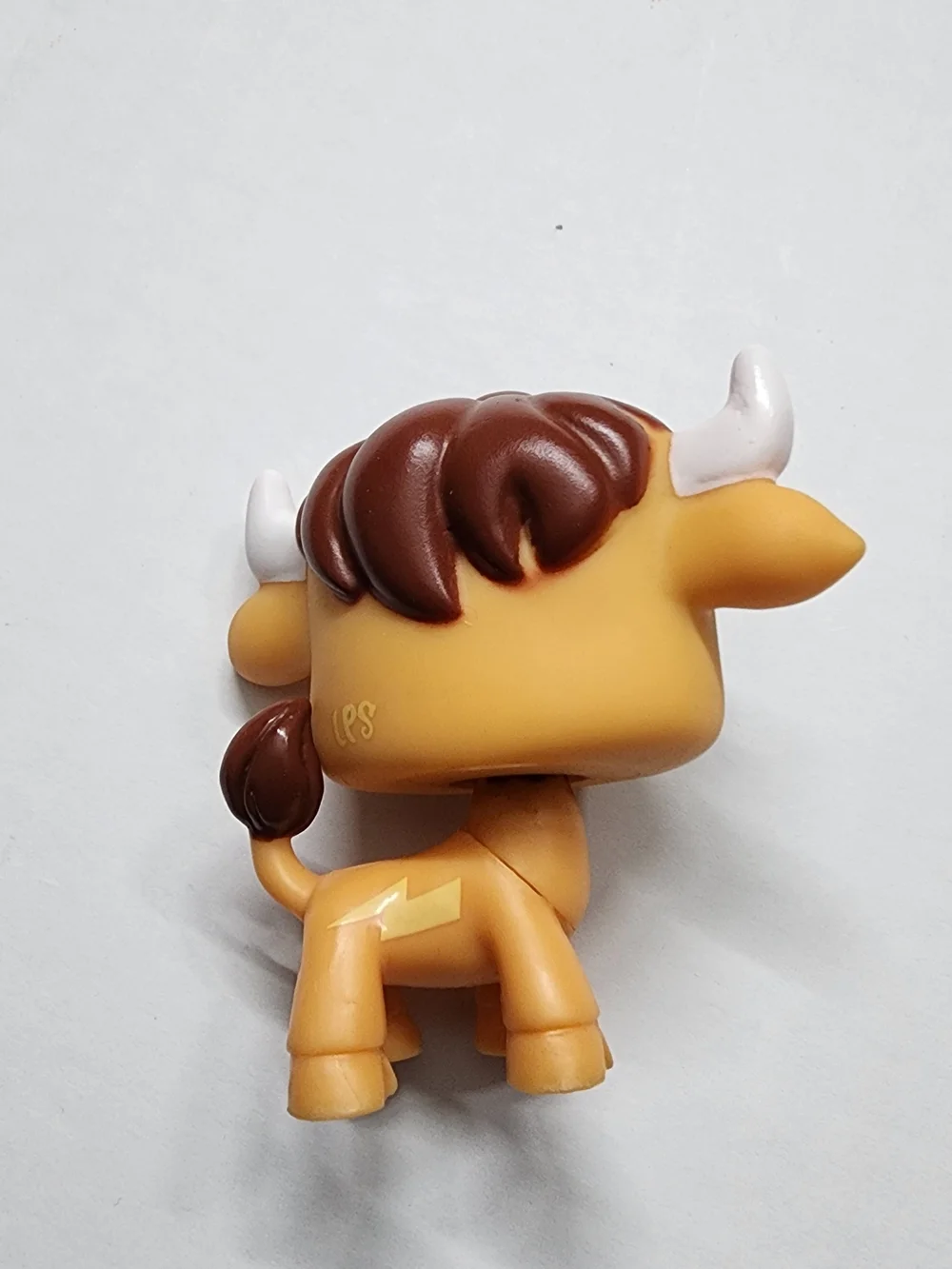Littlest Pet Shop LPS Surprise Blind Box Series 1 G7 #5 Highland Cow Bull